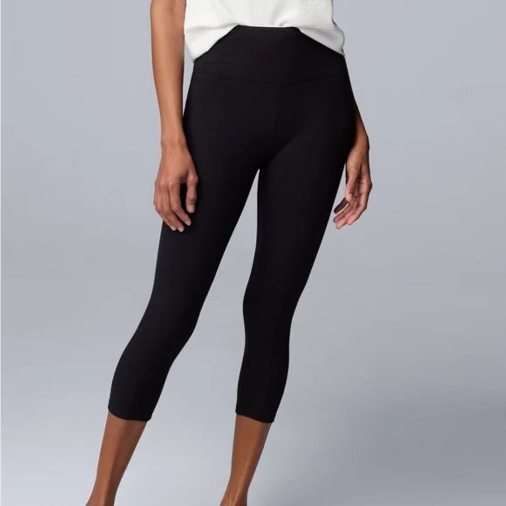 NWT Simply Vera Vera Wang Black High Rise Shaping Cropped Leggings  size Small